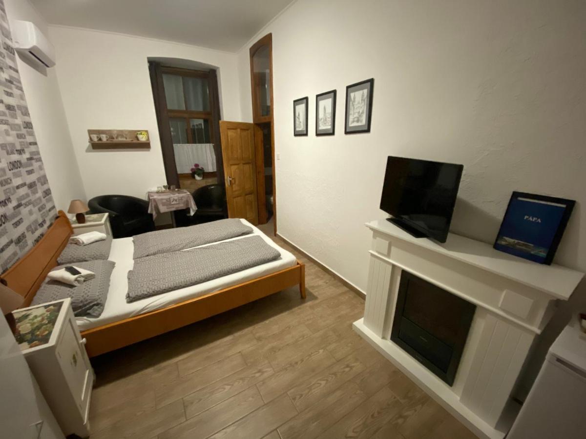Anna Apartman Pápa 외부 사진